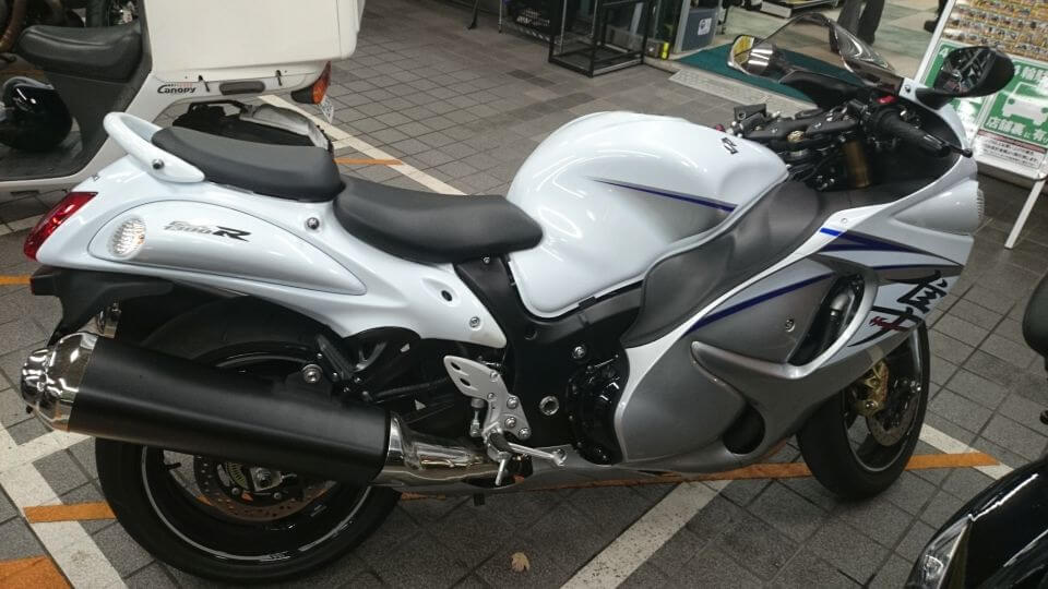 Suzuki Gsx R 1300 隼 ハヤブサ 借りてから帰宅まで編 もいちどバイクに乗ってみる もいちどバイクに乗ってみる