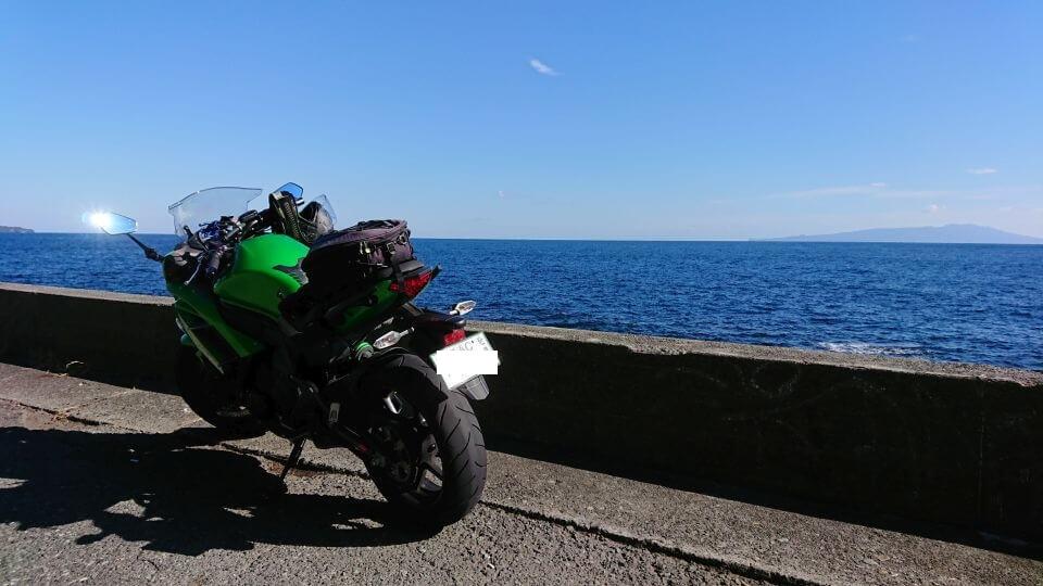 東伊豆の海とNinja 650