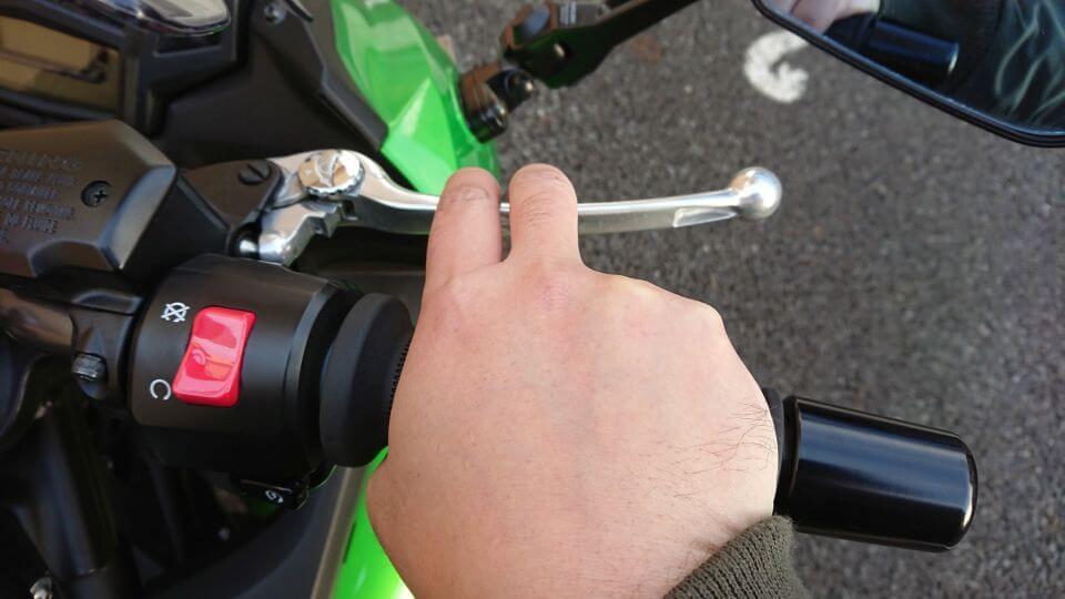 Two fingers on the brake lever