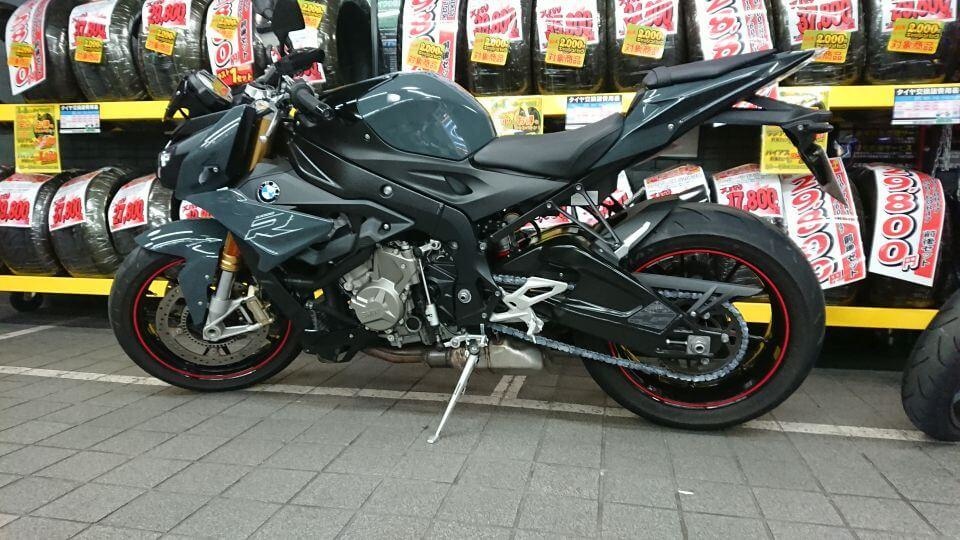 BMW S1000R