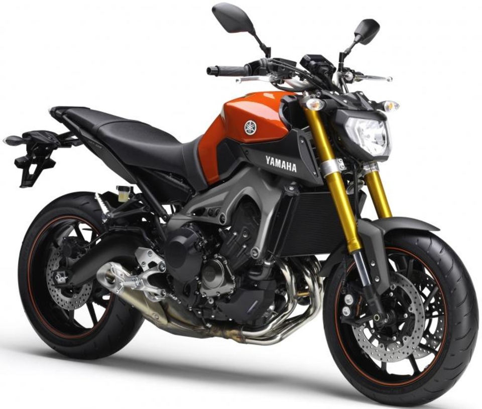 2015_yamaha_mt-09_orange-768x651.jpg